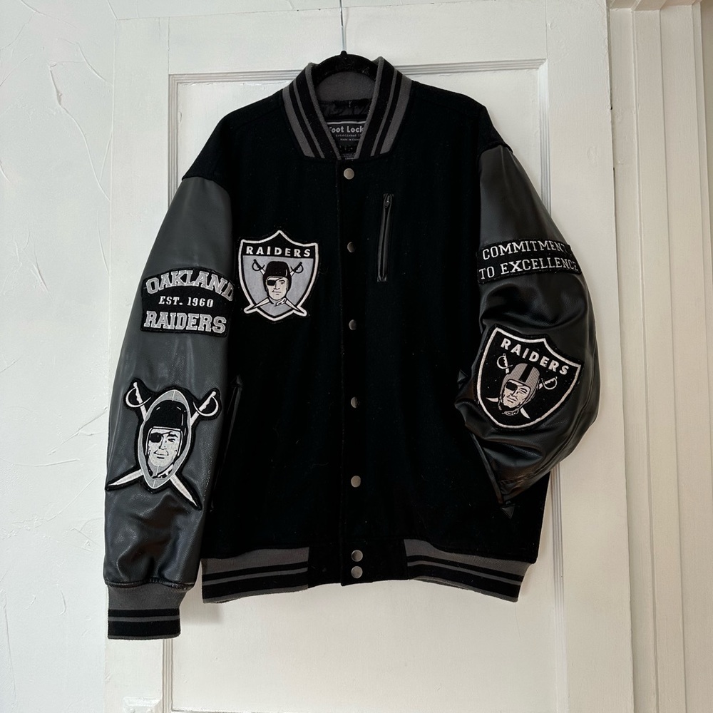 OAKLAND RAIDERS VARSITY JACKET